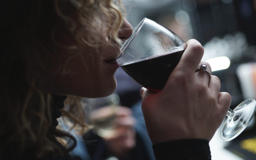 Your nightly glass of wine is a huge danger to your breasts